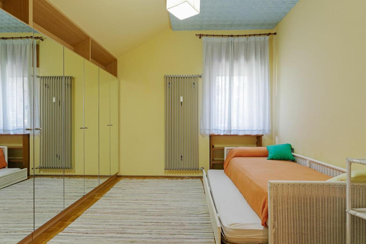 Attic Lake View Беллано Экстерьер фото